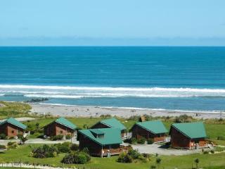 הוקיטיקה Shining Star Beachfront Accommodation מראה חיצוני תמונה